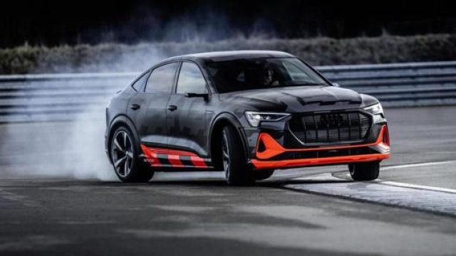Audi e-tron Sportback durante i test in fase di sviluppo