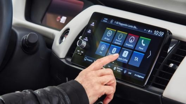 Il sistema d’infotainment di Honda Jazz è compatibile con Apple Car Play ed Android Auto