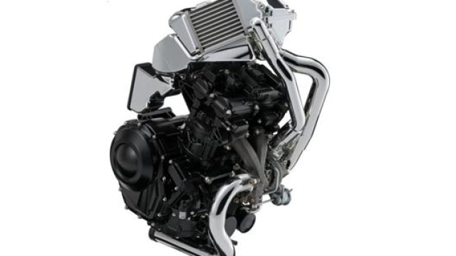La caratteristica principale del progetto Recursion-XE7 era la presenza del turbocompressore