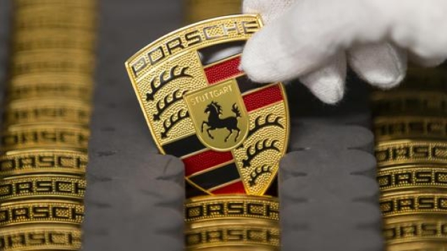 La Porsche ha avviato un’indagine interna sulle emissioni di motori prodotti tra il 2008 e il 2013. Epa