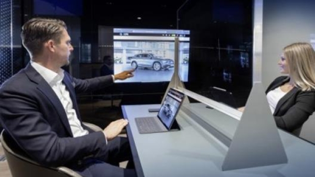 Nelle concessionarie Mercedes-Benz è prevista un’interattività sempre maggiore nell’area ospiti
