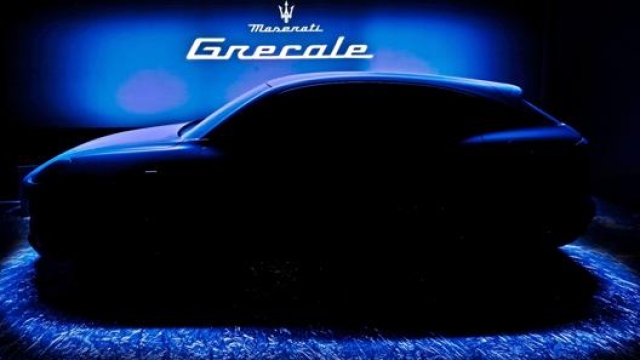 a foto teaser che anticipa le linee del Suv Maserati Grecale