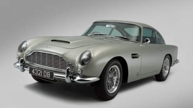 La “vera” Aston Martin DB5 prodotta dal 1963 al 1965.