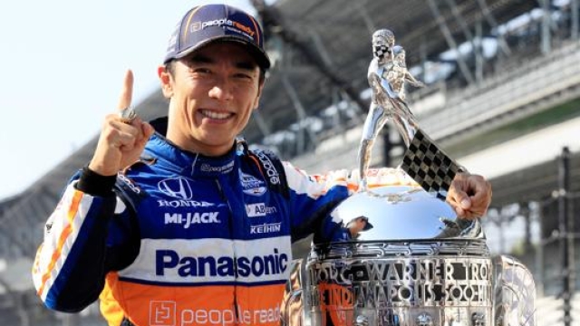 Takuma Sato, vincitore della 500 Miglia di Indianapolis 2020. Afp