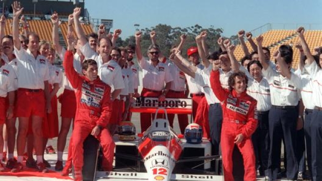 Il team McLaren-Honda del 1988, con Ayrton Senna al suo primo titolo Mondiale. Afp