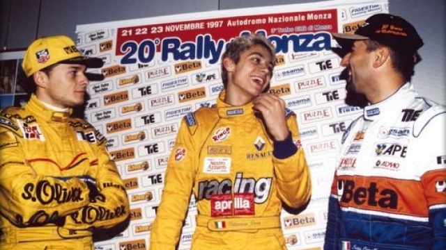 Valentino Rossi a Monza nel 1997, prima partecipazione al rally; a sinistra Giancarlo Fisichella, a destra Ivan Capelli