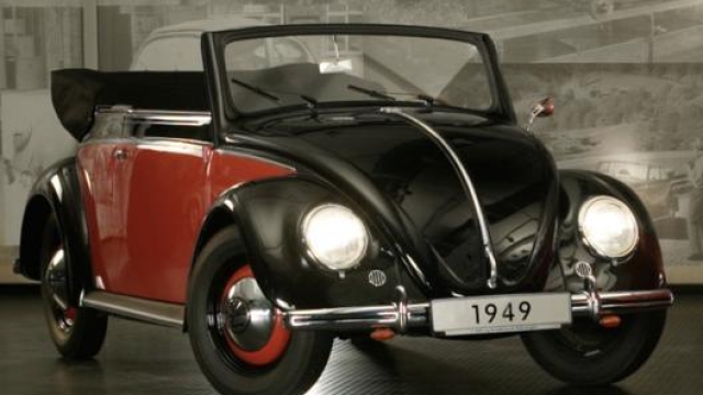 Nell’estate del 1949 arriva sul mercato la versione cabriolet