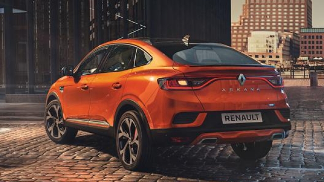 Renault Arkana sarà disponibile solo con motori ibridi, l’E-Tech e due mild hybrid 12 V