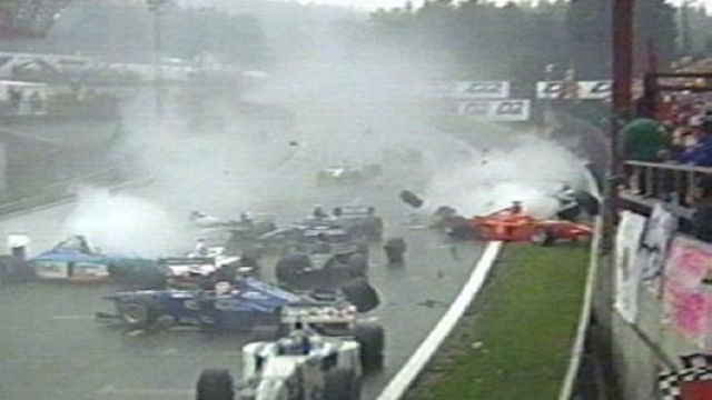 Lo schianto multiplo nel GP del Belgio 1998