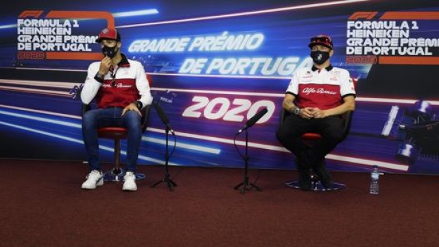 Antonio Giovinazzi e Kimi Raikkone a Portimao. Getty