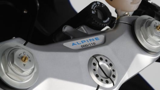 Costruita serie limitata, la Superveloce Alpine ha un prezzo che supera i 36 mila euro