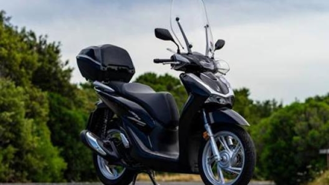 Honda SH 300 si conferma lo scooter più venduto in Italia