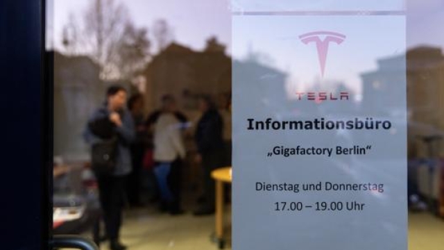 L’ufficio informazioni aperto da Tesla. Epa