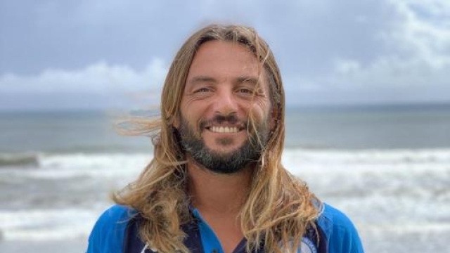 @_lorenzo_castagna istruttore surf certificato di FISW Surfing Italia