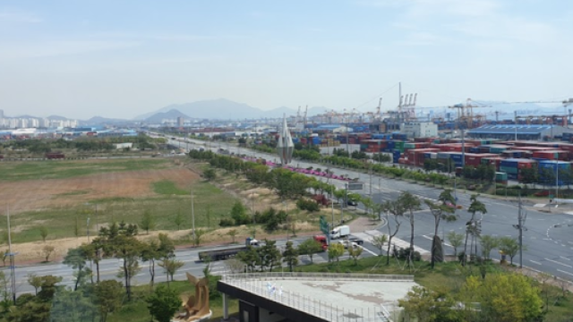 L’area portuale in Corea dove entreranno in servizio gli autocarri ad idrogeno della Hyundai