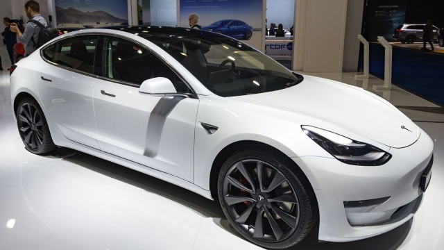 Consumo di 0,14 kWh/km, la Tesla Model 3 con batteria da 54 kWh è tra le elettriche più  efficienti