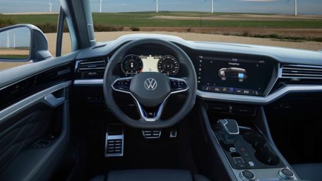 Gli interni della Volkswagen Touareg R