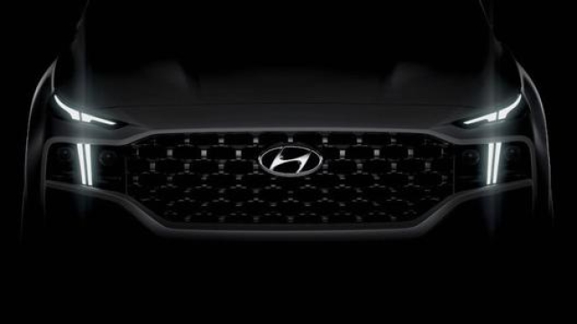 Il primo teaser della nuova Hyundai Santa Fe