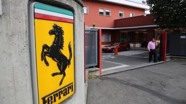 L’ingresso dello stabilimento Ferrari di Maranello. Ansa