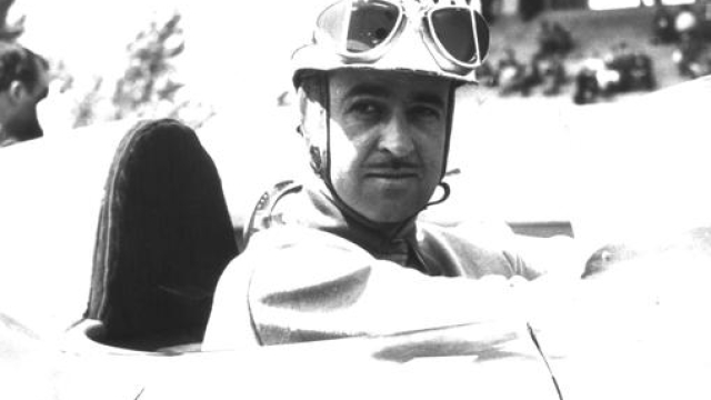 Maurice Trintignant (1917-2005) vincitore del GP di Monaco 1955