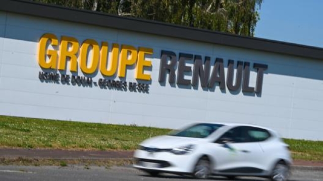 La fabbrica Renault di Douai nel nord della Francia. Afp