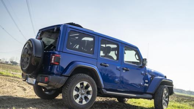 Jeep Wrangler Sahara Unlimited: altezza dal suolo di 24,2 centimetri