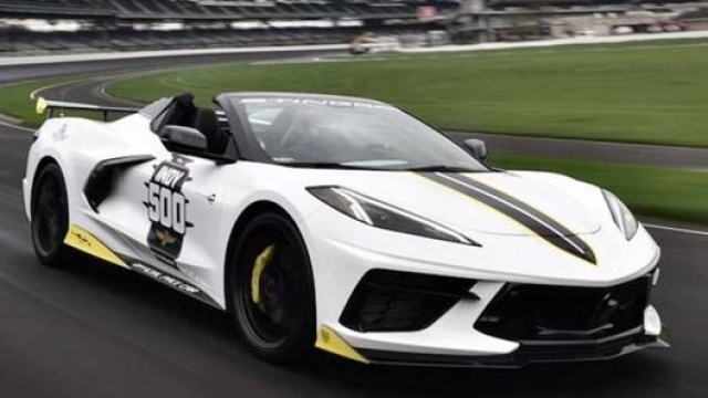 La Corvette che sarà la safety car della 500 miglia di Indianapolis 2021
