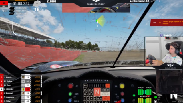 Charles Leclerc in pista virtuale