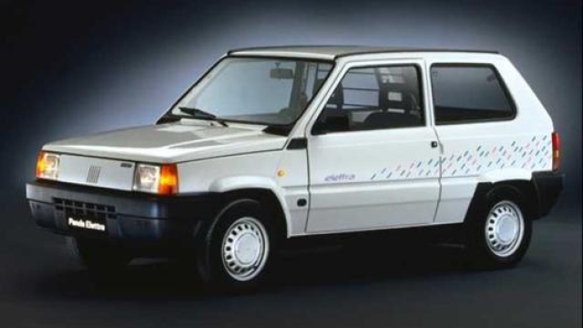 La Fiat Panda Elettra fu commercializzata a partire dal 1990, esattamente trent’anni fa
