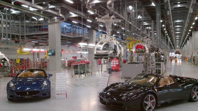 Le linee produttive della Ferrari. Archivio