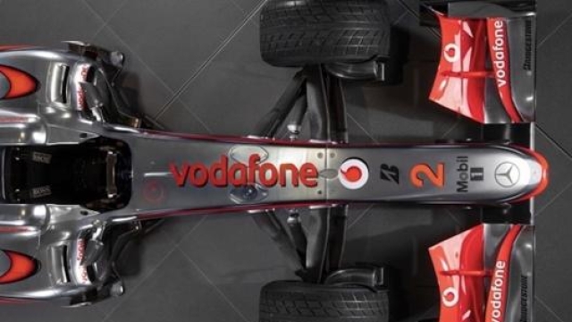 L’iconica livrea argentata di McLaren nei primi anni Duemila