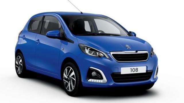 Nuova tonalità di blu per la  Peugeot 208 denominata blu Calvi