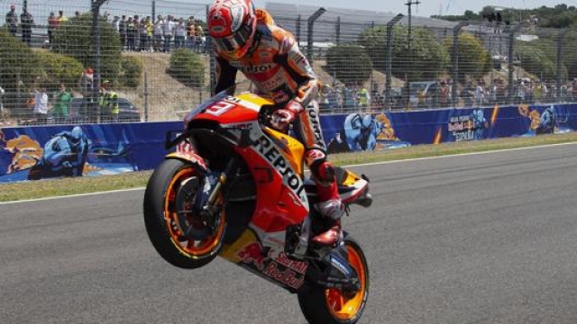 Marc Marquez in azione con la sua Honda MotoGP. Getty