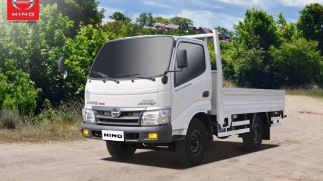 Hino Dutro, uno dei veicoli commerciali leggeri principali nella gamma della marca giapponese