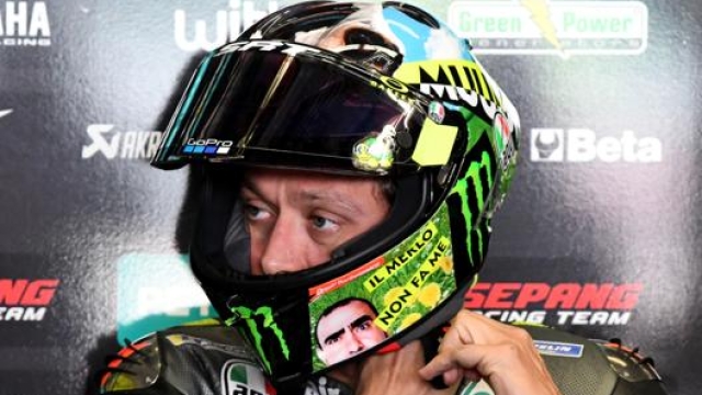 Valentino Rossi col nuovo casco al Mugello. Ansa