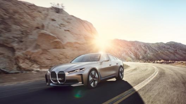 L’auto elettrica BMW Concept i4