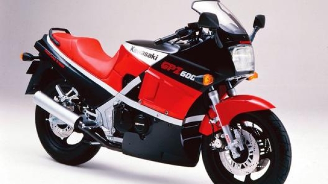 La cattivissima Kawasaki GPZ 600 R