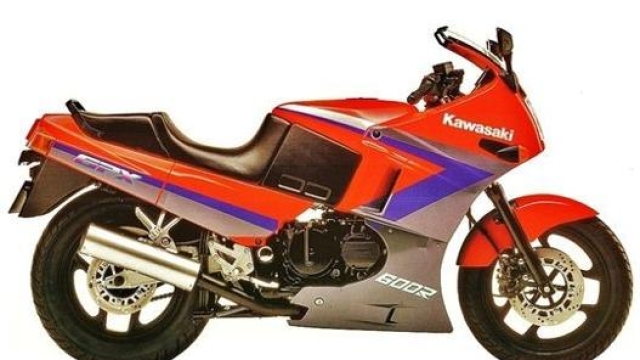 La Kawasaki GPX 600 R