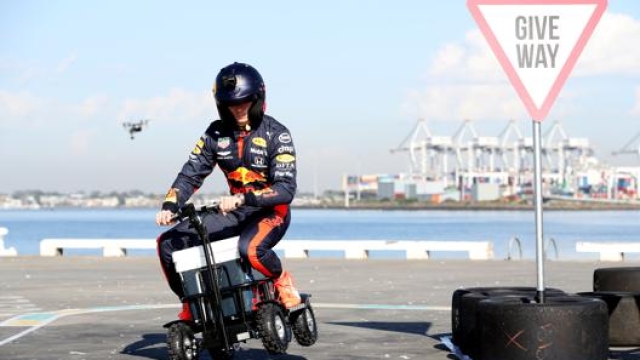 Max Verstappen a Melbourne in un evento promozionale Red Bull prima del GP d’Australia saltato. Getty