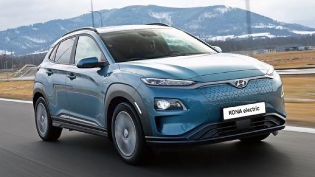 Hyundai aggiorna la versione completamente elettrica della Kona