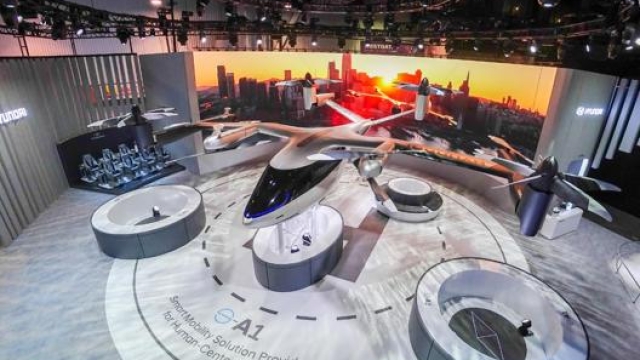 Il prototipo di velivolo elettrico S-A1 mostrato da Hyundai e Uber al CES di Las Vegas 2020