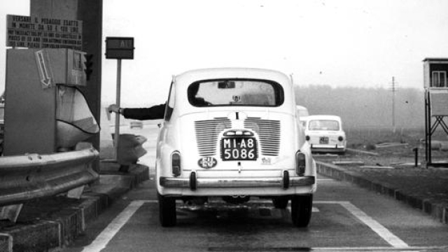 La Fiat 600 era una “tutta dietro”, motore e trazione posteriori