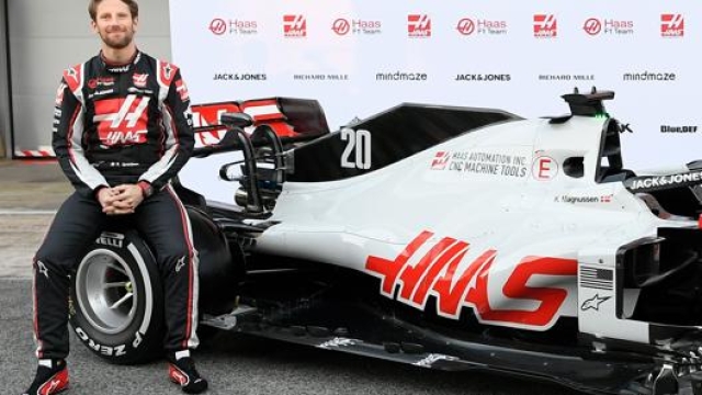 Romain Grosjean con la sua Haas VF-20. Afp