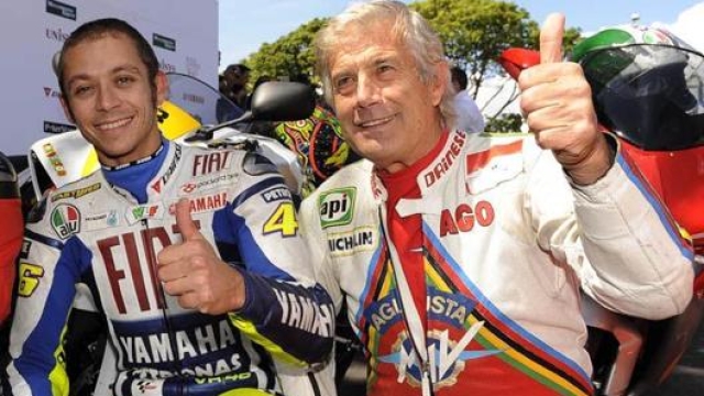Rossi e Agostini insieme alla rievocazione del TT all’isola di Man