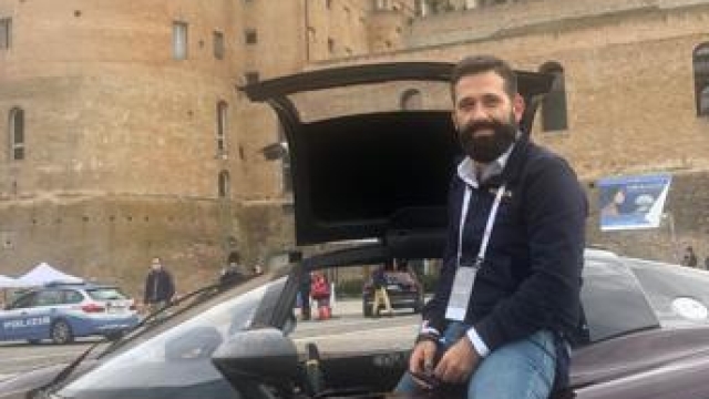 Daniele Guarnaccia, il capo-progetto della  Dallara Stradale, a Urbino