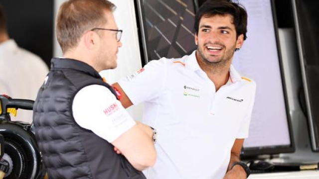 Carlos Sainz (a destra) col team principal Andreas Seidl. Getty