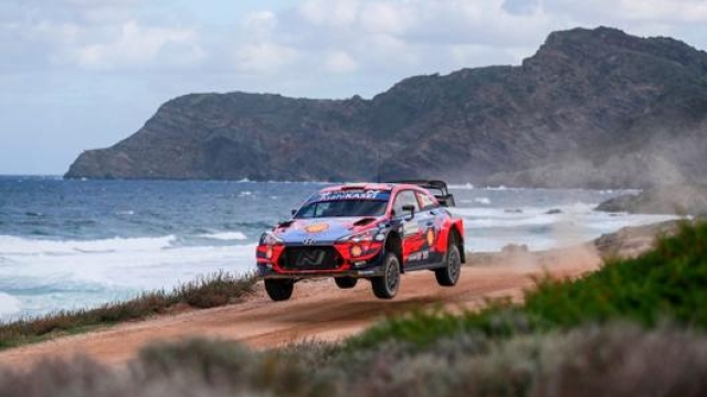 La Hyundai vola al Rally di Sardegna
