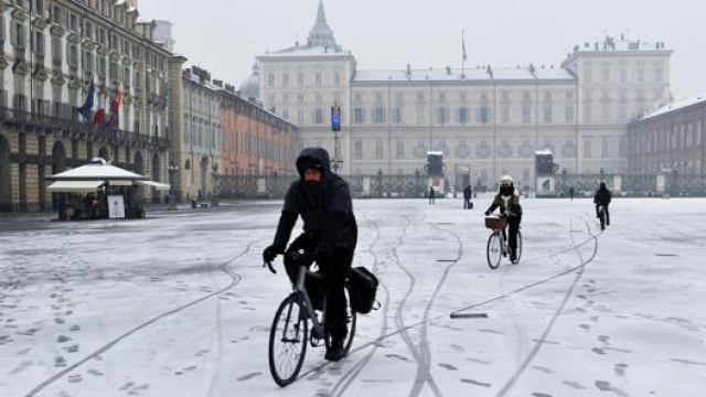 Neve e ghiaccio sono una minaccia per la mobilità su due ruote