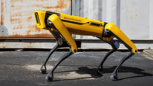 Il cane robot Spot, in vendita a 74.500 dollari