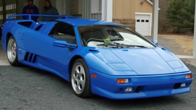 La Lamborghini Diablo nella colorazione Blue LeMans